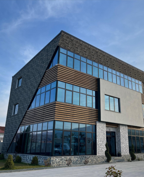 Benaks 94 – Lider në Minerale & Ndërtim